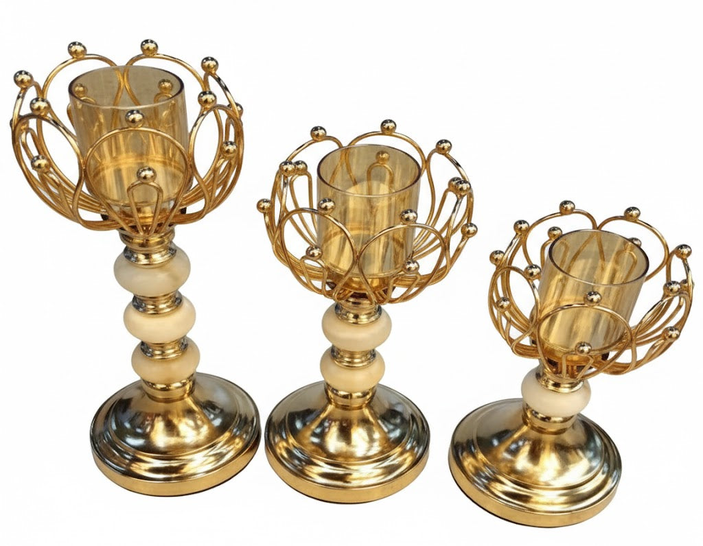 Set de Candelabros (Juego de 3 Piezas) – Elegancia en Diferentes Niveles