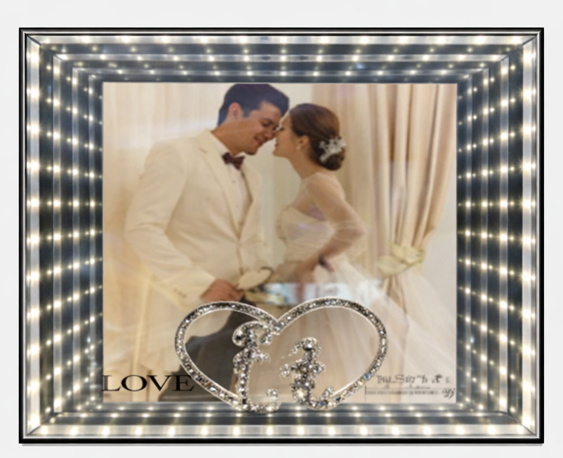 Portarretrato decorativo cuadrado con luz blanca