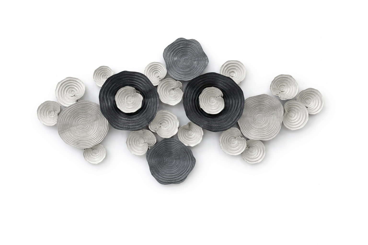 Adorno metálico decorativo para pared