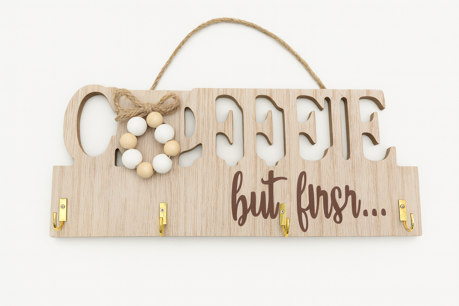 ADORNO DECORATIVO CON GANCHOS PARA PARED  – Compacto, Práctico y con Estilo Natural