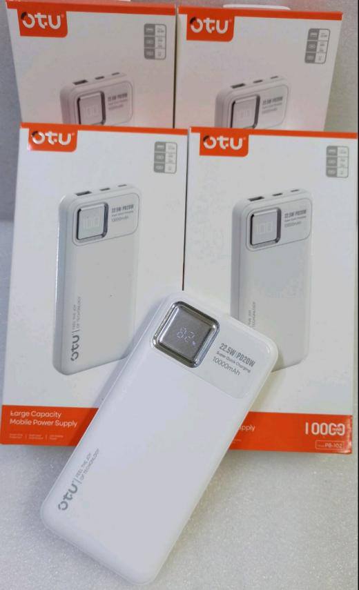 Cargador Portátil Bicolor (Blanco/Negro) de 10.000 mAh – Energía Práctica y Versátil