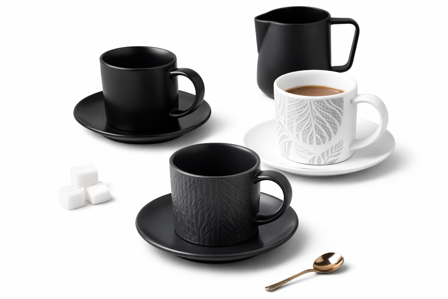 Juego de tazas y platos de cerámica.