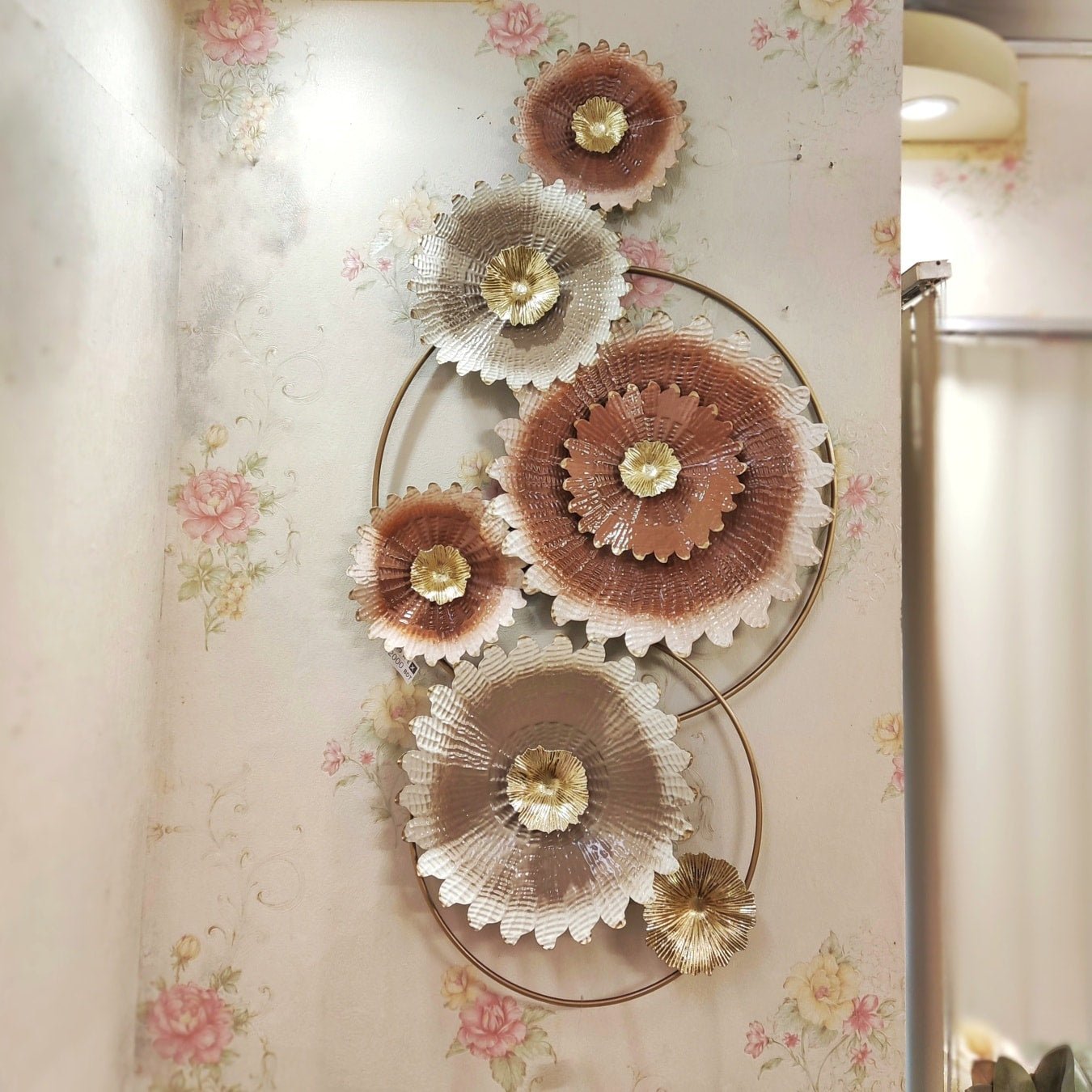 Adorno Decorativo de Pared – Diseño Floral Metálico Elegante ✨🏡 