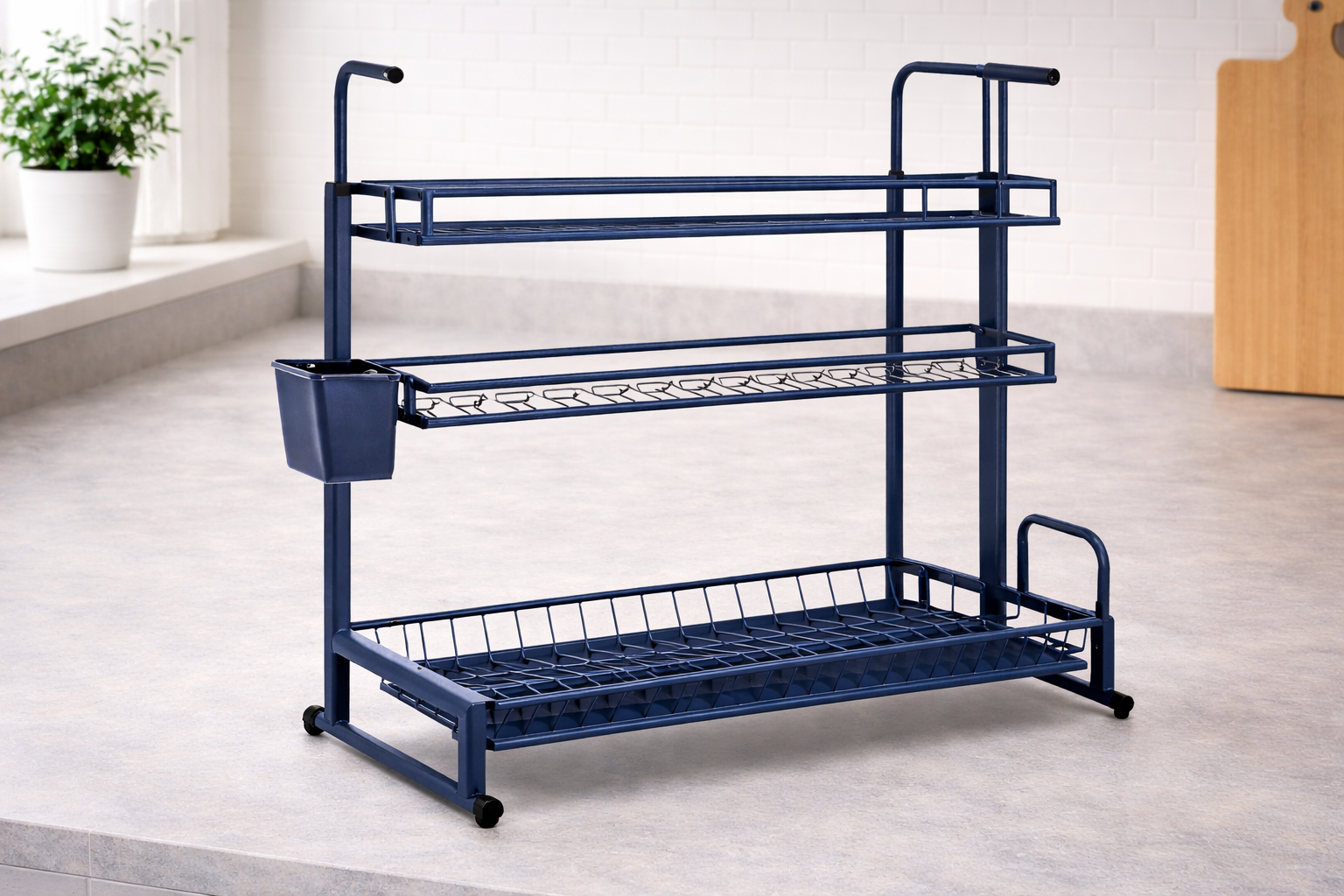 Estante de platos de tres niveles