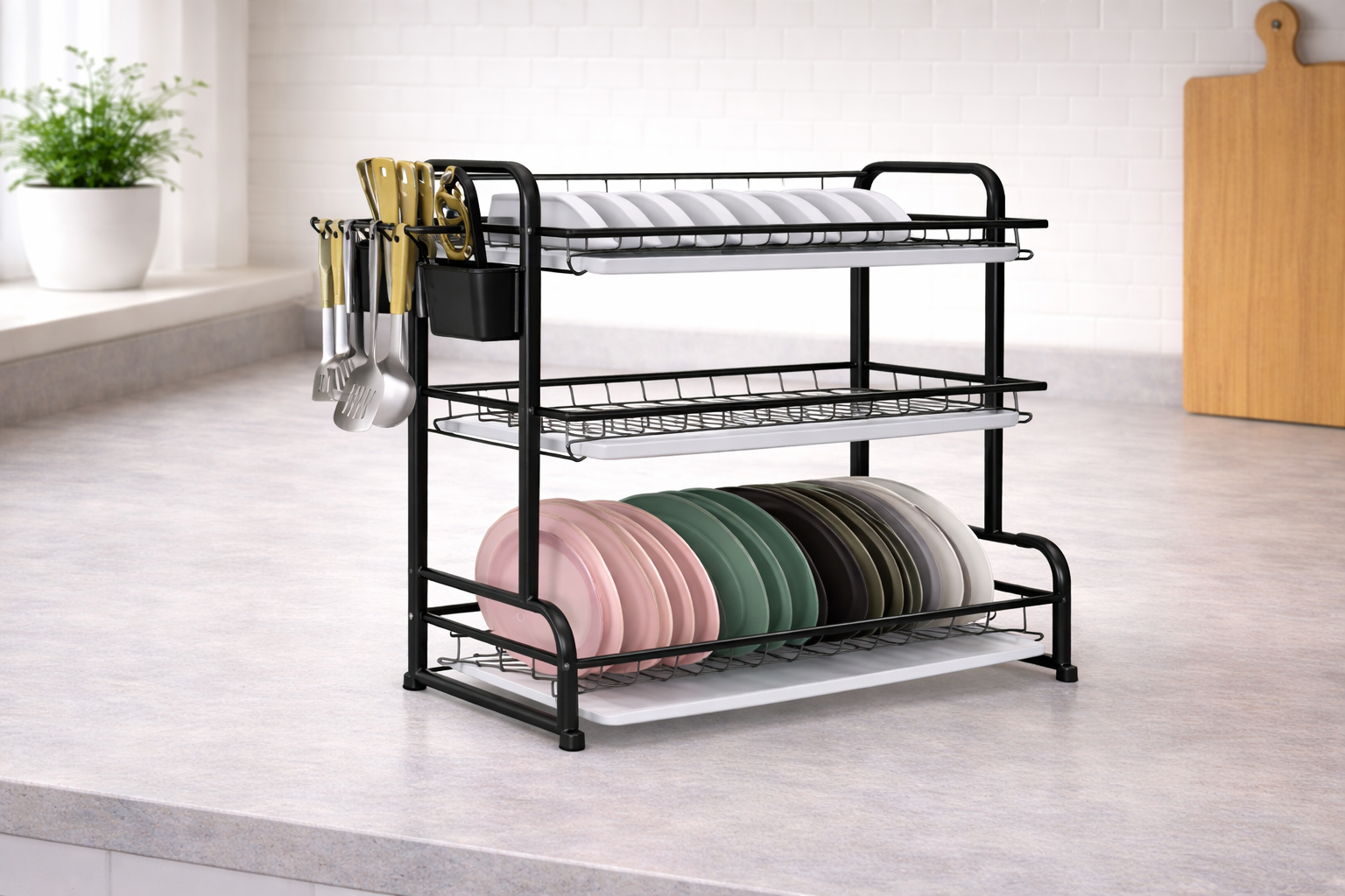 Estante de platos negro de tres niveles
