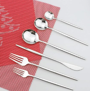 Set de cuchillo, tenedor y cuchara