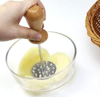 Prensador de Papas Manual – Práctico, Resistente y Fácil de Usar