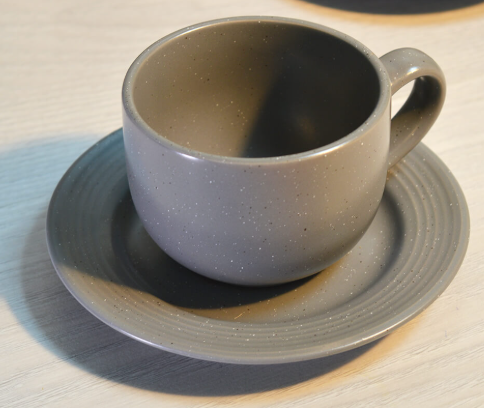 Juego de tazas y platillos de porcelana | 220 ml – 6 piezas