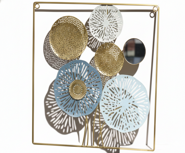Adorno Colgante de Metal para Pared – Diseño Floral Moderno con Espejo ✨🏡