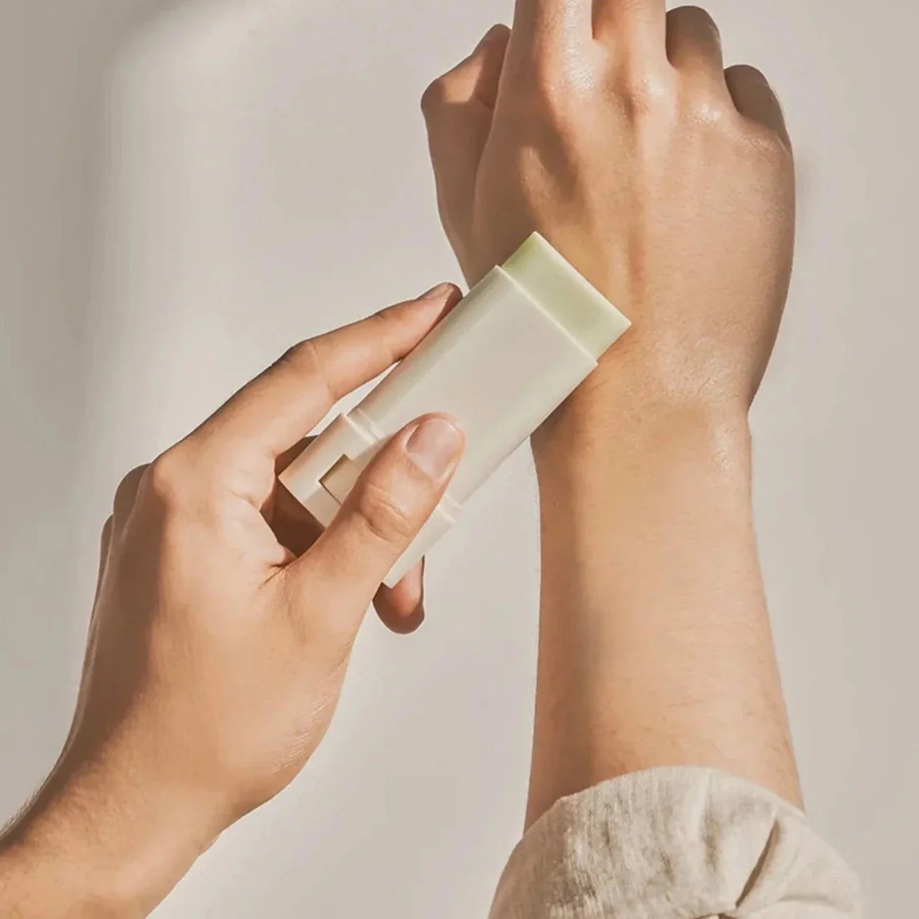 [Beauty of Joseon] Matte sun stick : Mugwort + Camilia 18g