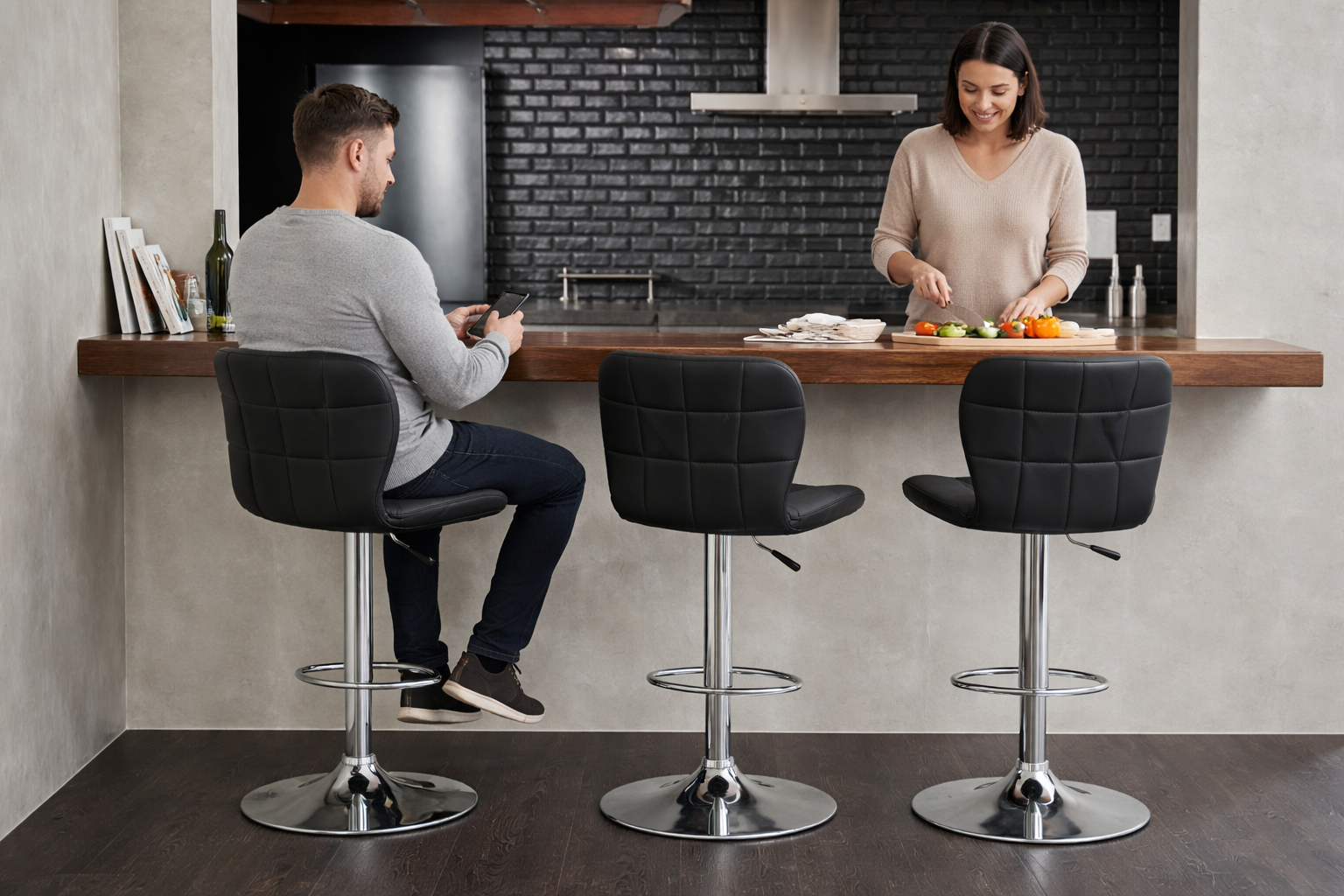 Silla de Bar  – Diseño Moderno | Elegancia, Confort y Resistencia para Barras y Comedores Altos