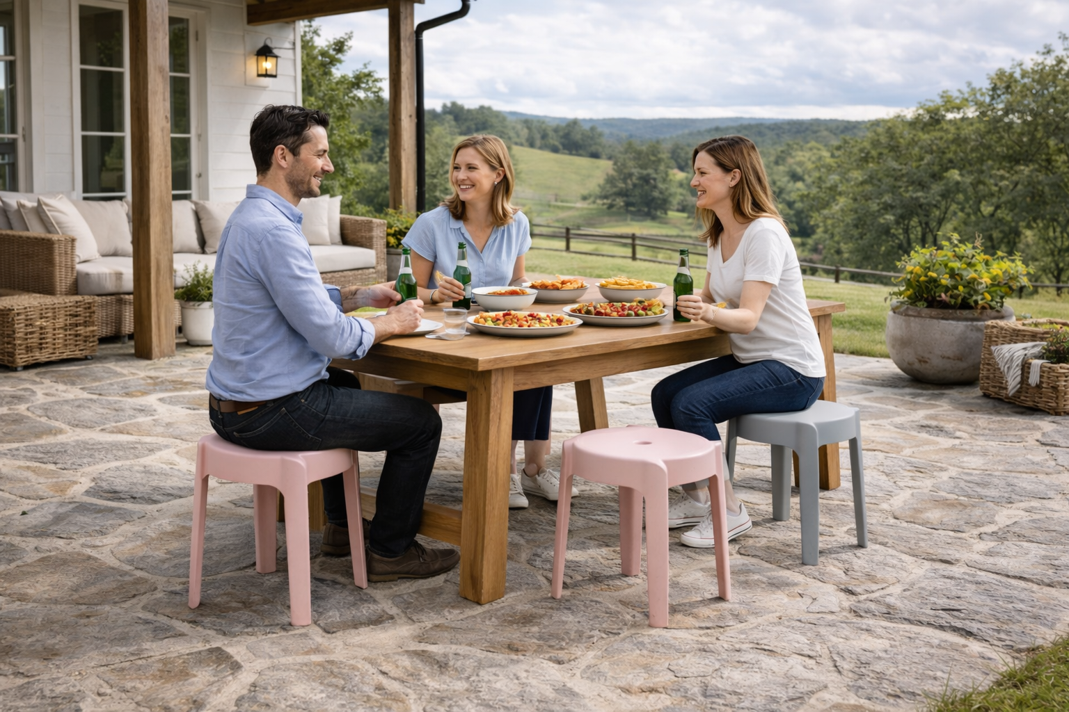 Silla Plástica  – Resistente, Práctica y Moderna  | Ideal para Hogar, Negocios, Eventos y Exterior